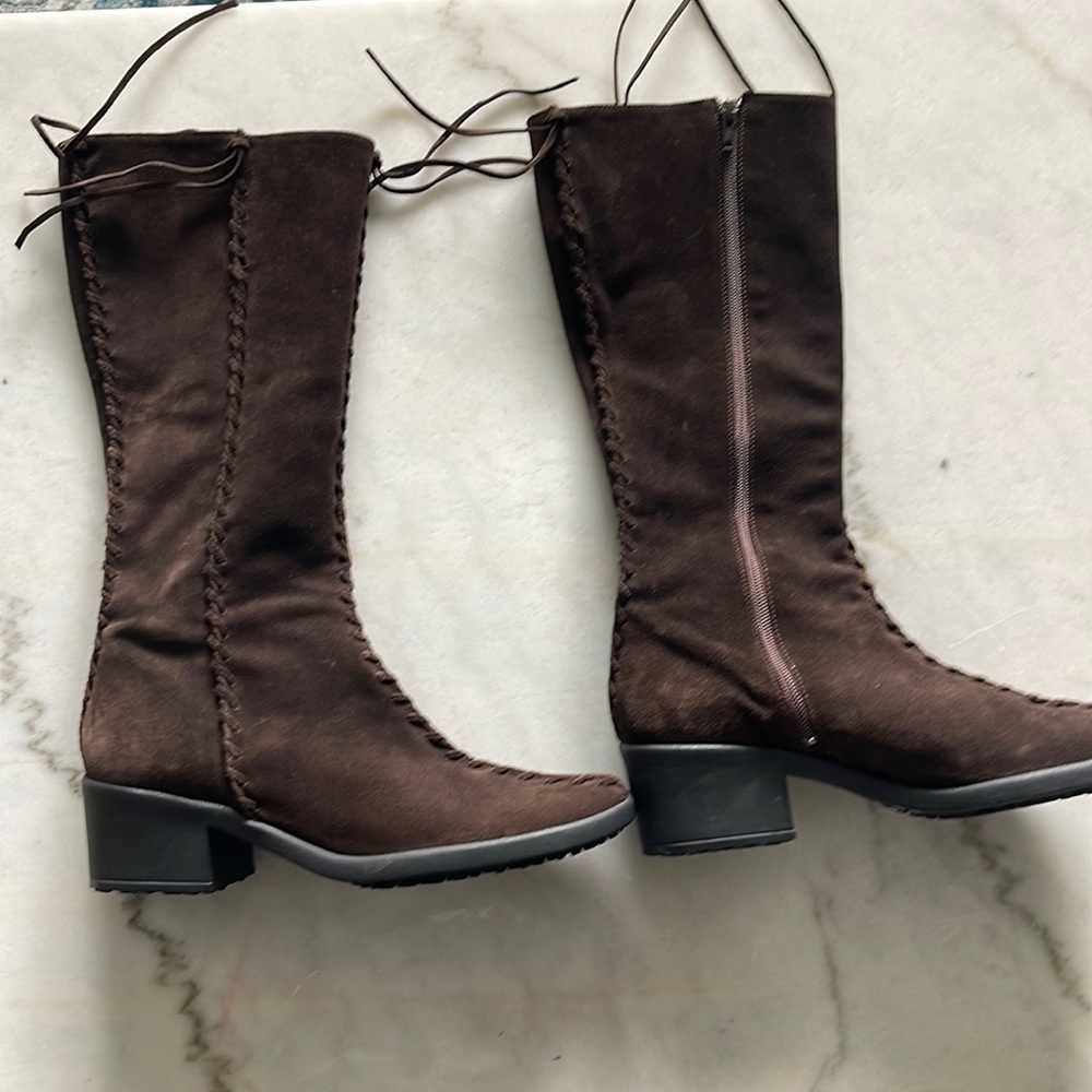 Winter boots